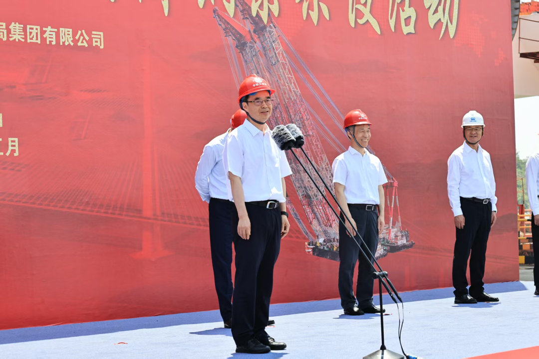  >> 李军院长出席甬舟铁路西堠门公铁两用大桥首节段钢箱梁架设活动