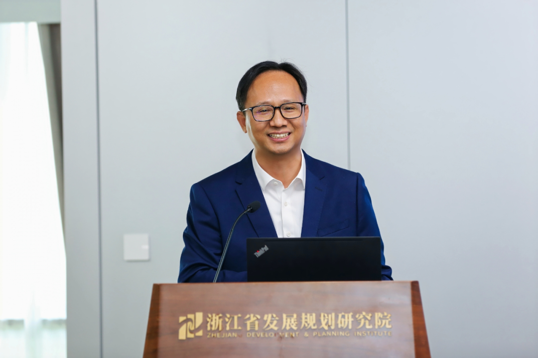 1761812505517510.png 640 (1).png