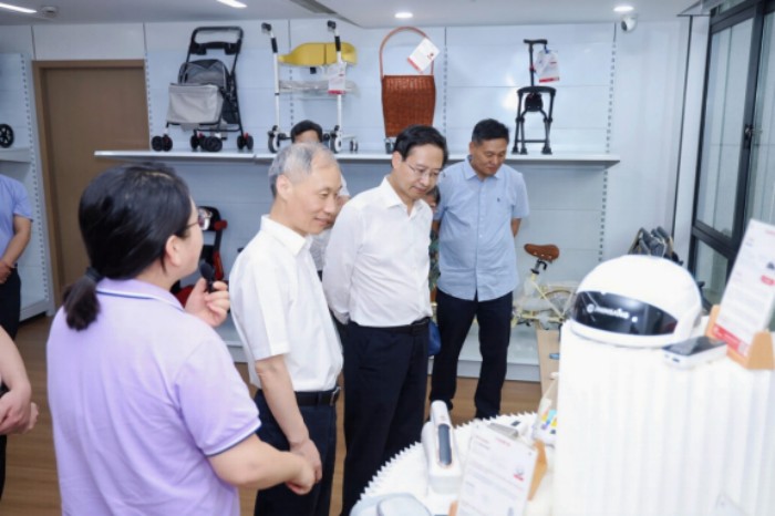 1780453584311581.jpg (定稿,新闻稿)我院成功举办“智库携手社区+银发赋能健康”社区治理共建活动448.jpg